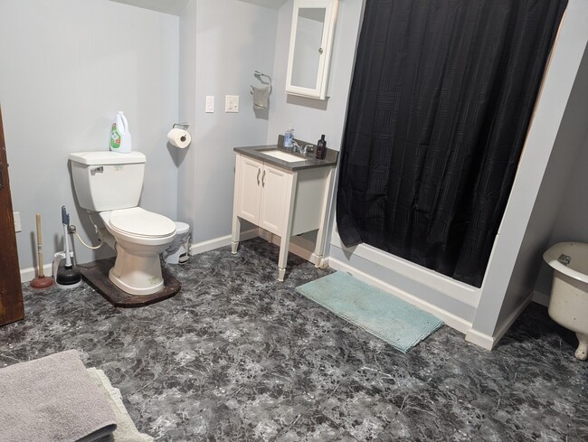 1221 S Washington St Unit 1