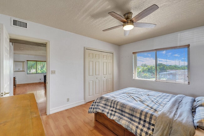 Photo - 1423 Holly Heights Dr Unit 12