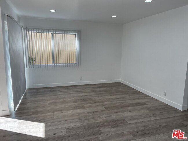 22343 Pacific Coast Hwy Unit 4