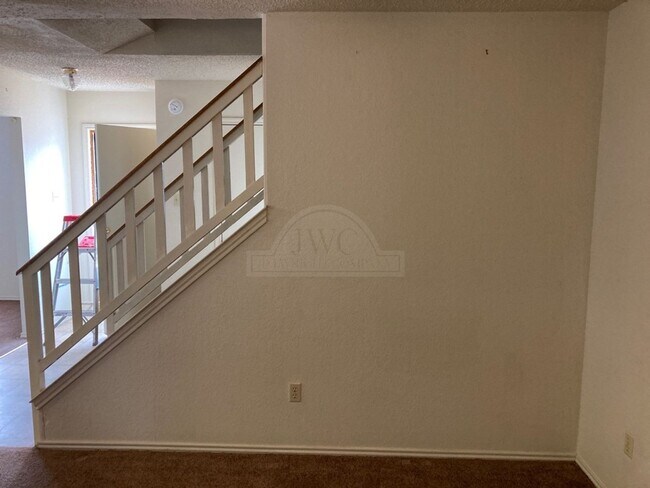 Photo - 2607 Schulze Dr