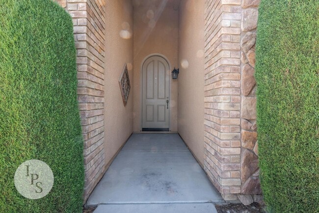 Photo - Tuscan Bluffs at Copper River - Granville Home, 4BR/3BA, On Golf Course - Lots of Amenities