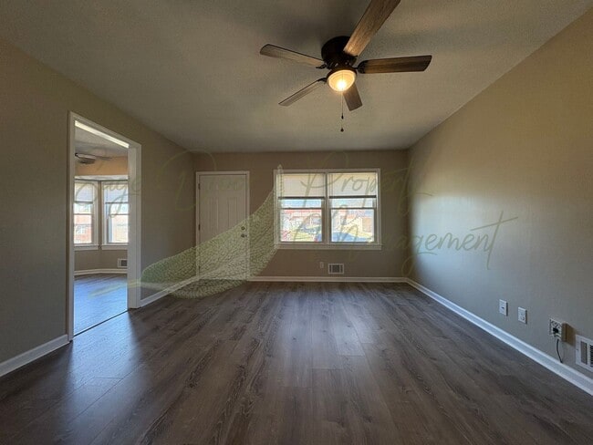 Photo - TOWNHOUSE IN BLUE SPRINGS!!!