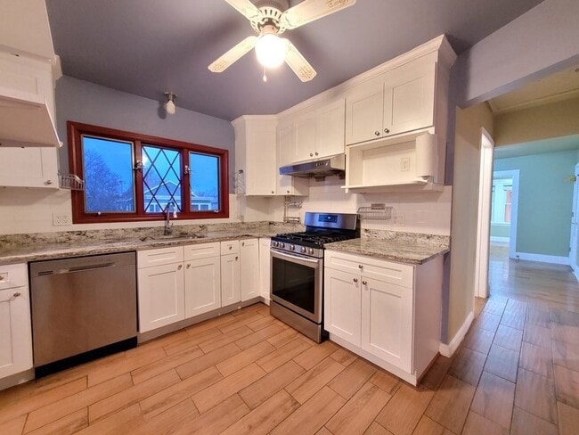 Photo - 31 Lyman Ave