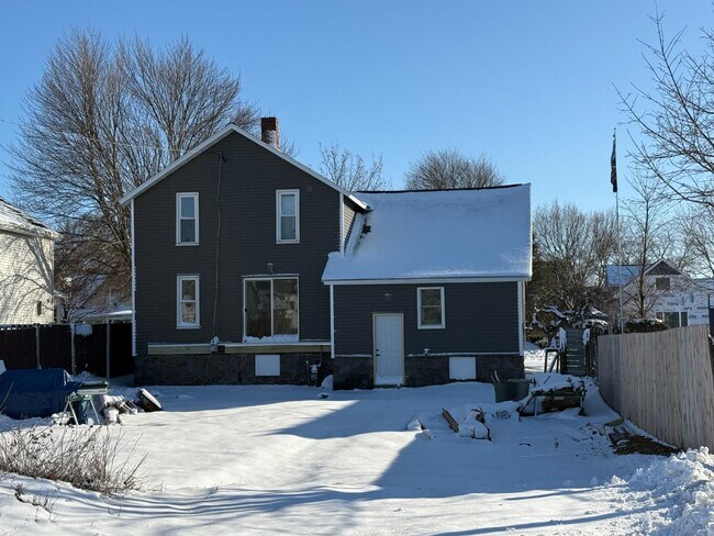 Photo - 720 Carney Blvd