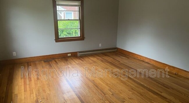 Photo - 1935 Raleigh Rd