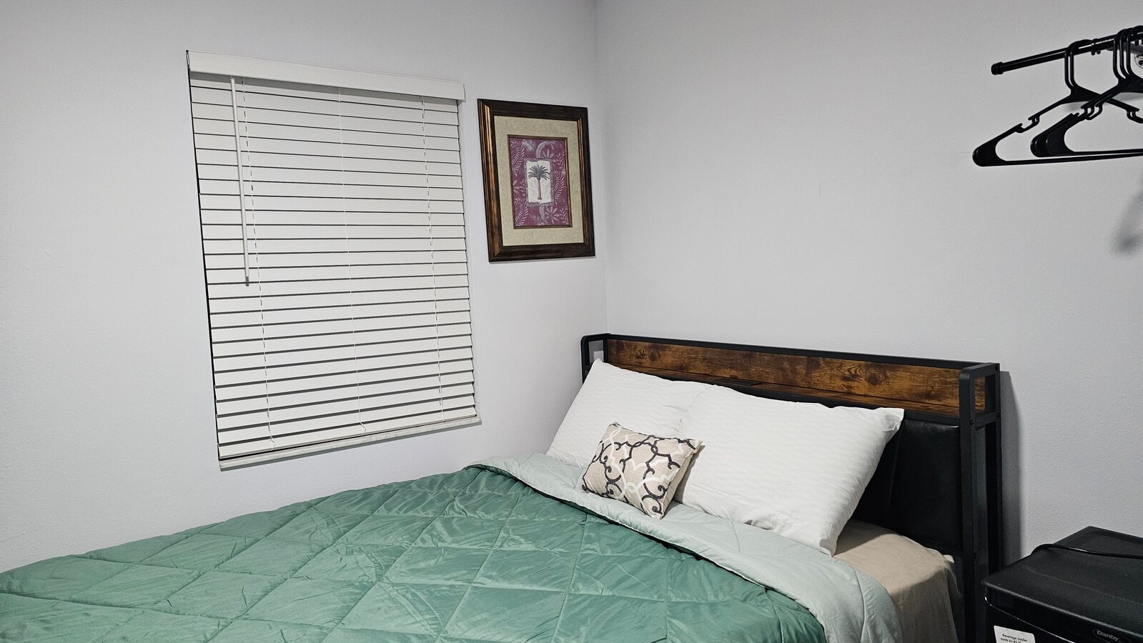 Photo - 10950 Fernando St