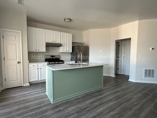 Photo - 6461 Topside Ave