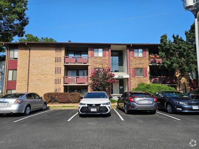 Building Photo - 2842 Dover Ln Rental
