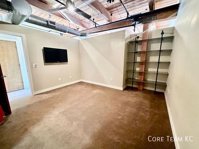 710 Broadway-807