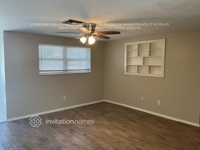 Photo - 10744 119th St