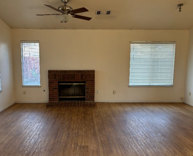 Photo - 537 Brookshire Ct