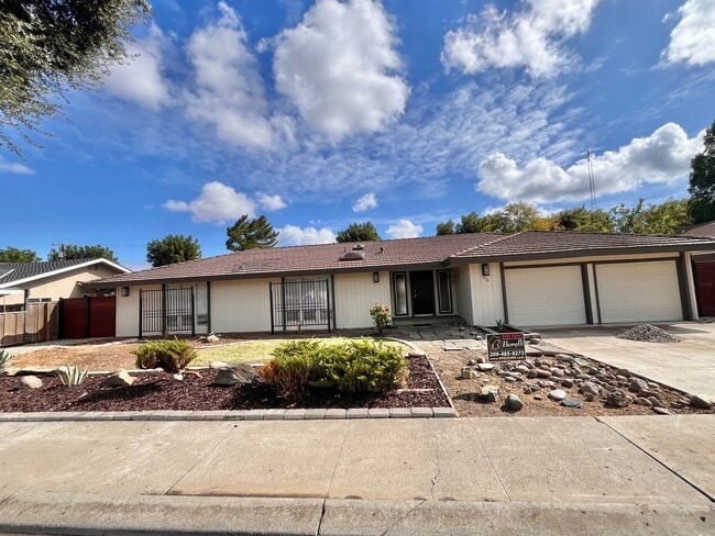 Newly Remodeled & Full of Character! - Newly Remodeled & Full of Character!