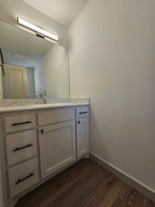 Photo - (3) Bed/(2.5) Bath Townhome Avail NOW! New Construction!