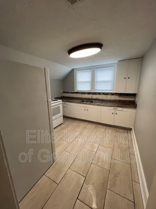 Photo - 3111 15th Ave Unit Top 2B