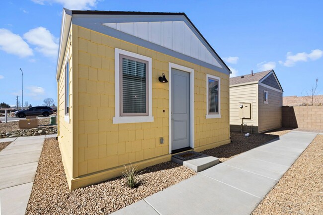 Photo - Bungalow for Rent Apartment Unit 19 A