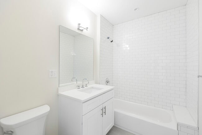 Photo - 1723 Washington St Unit B