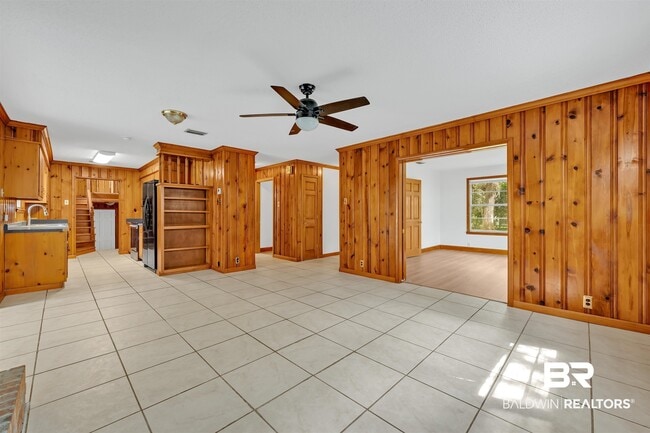 6425 Village Point Dr
