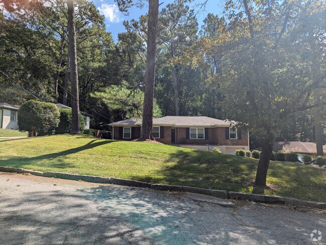 Building Photo - 2746 Rollingwood Ln SE Rental