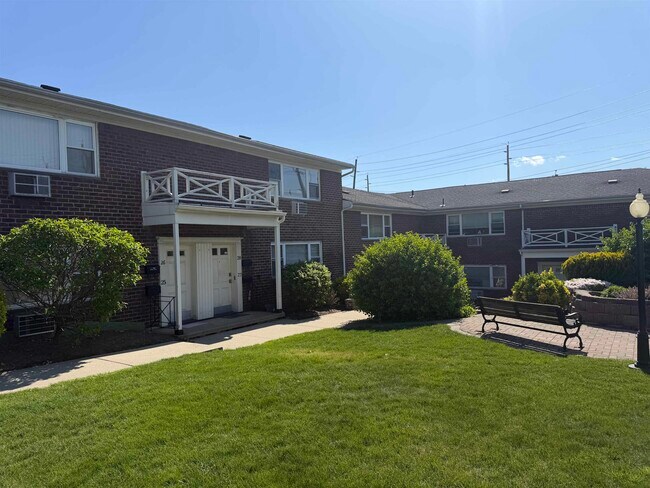Photo - 100 Bergen Blvd Unit 28