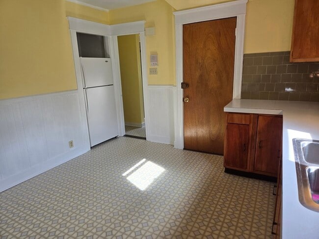Photo - 10 Pinehill St Unit 3