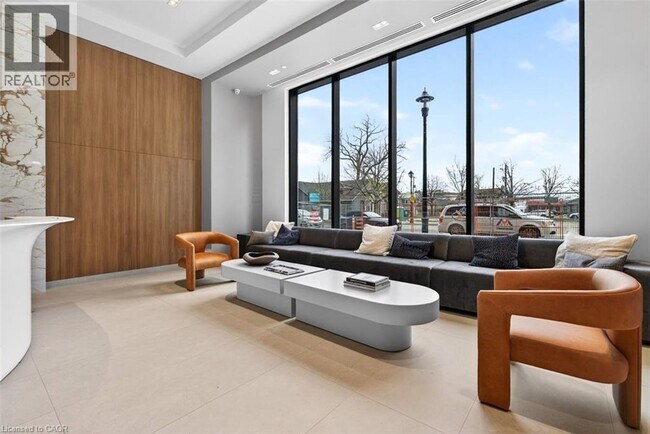 Photo - 2075 Lakeshore Rd. Unit 1008