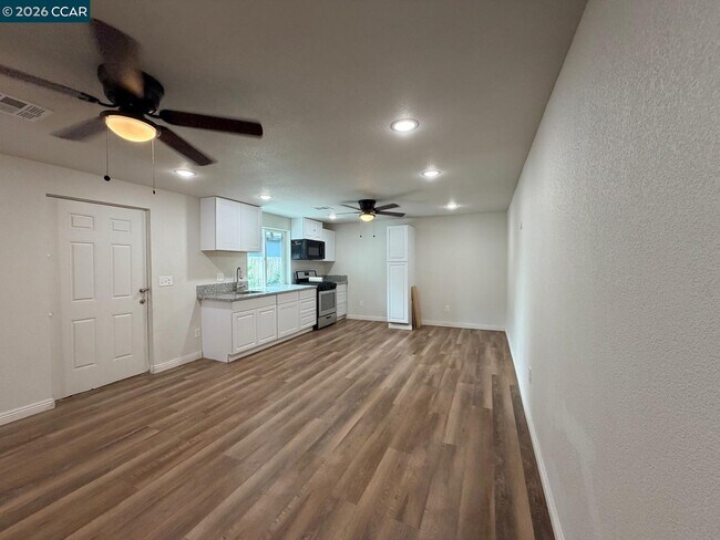 Photo - 3232 Sanguinetti Ln