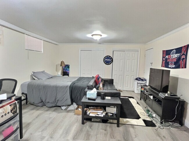 Photo - 1482 Beacon St Unit B3