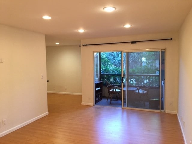 living room - 18307 Burbank Blvd Unit #9 Rental