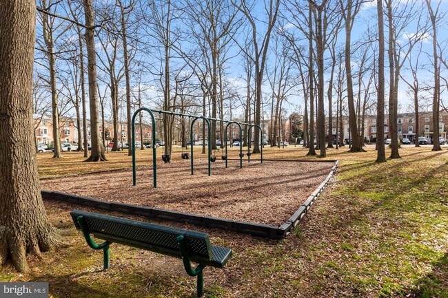 Photo - 7913 Central Park Cir