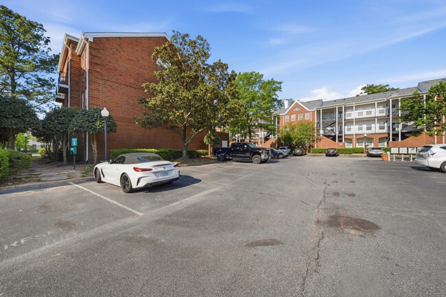 Photo - 205 Westover Ave Unit Apt 203