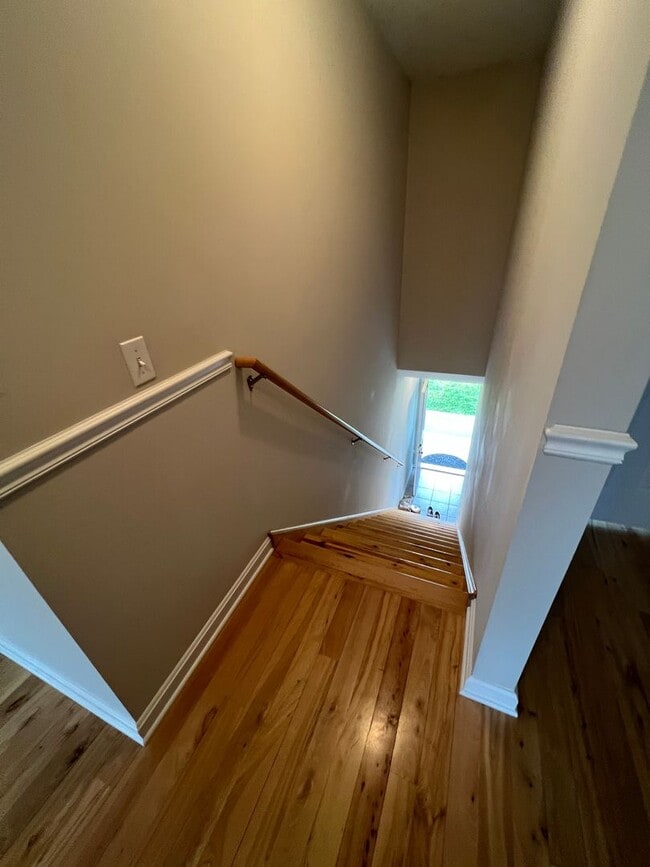 Photo - 76-H SL Unit H