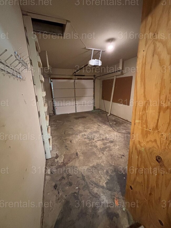 Photo - 3 bedroom 2 bathroom rental available NOW!