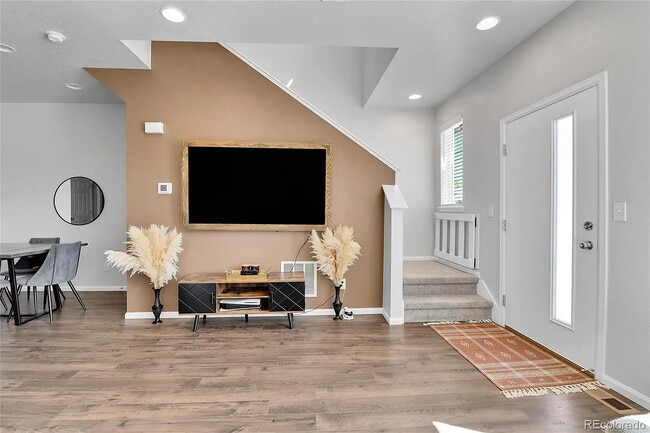 Photo - 6459 N Dunkirk St