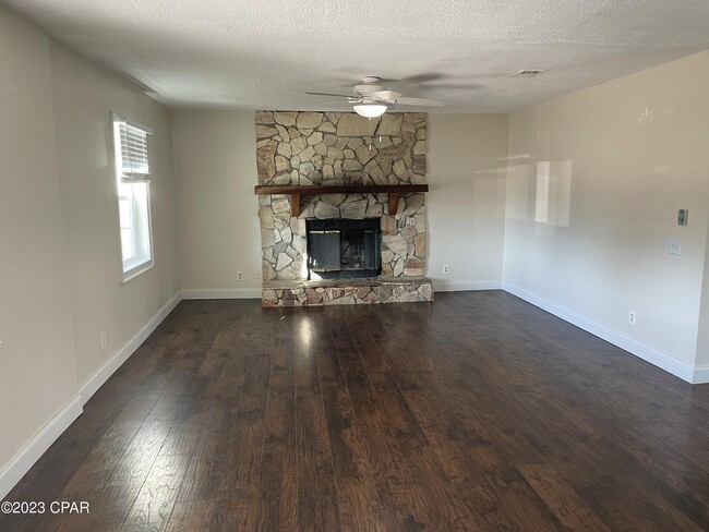 Photo - 904 Forestdale Ave