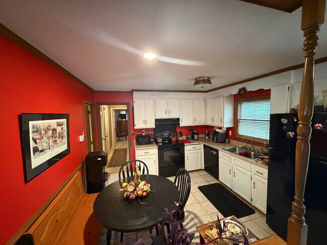 Room in House on Autumnwood Ln