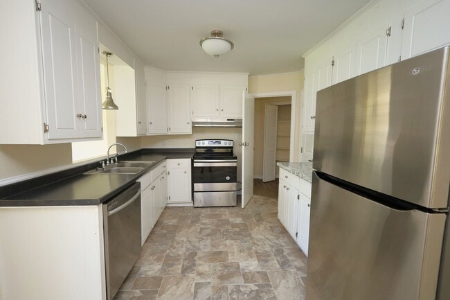 Photo - 908 E Park Ave