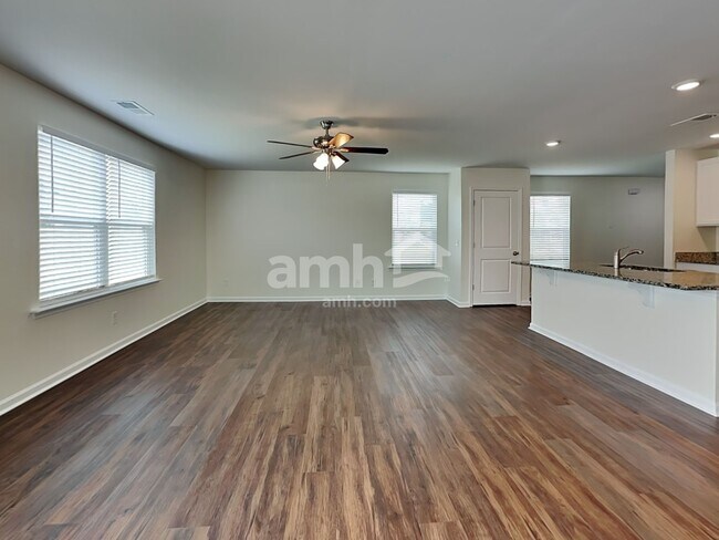 Photo - 116 Butternut Ct