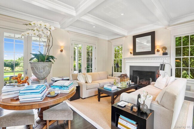 Photo - 10 Horse Meadow Ln