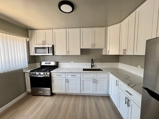 4052 Coco Ave Unit 1