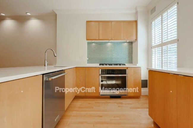 Photo - 29 E Springfield St Unidad #1