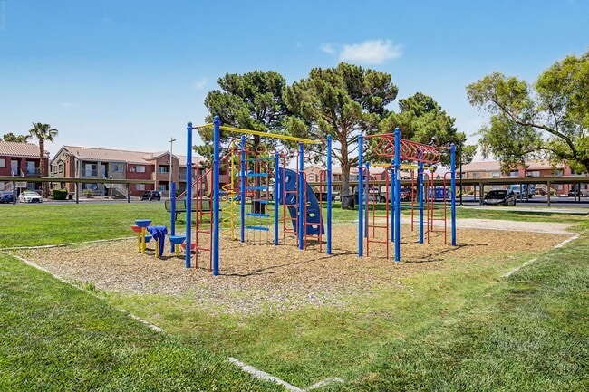 Photo - 4730 E Craig Rd