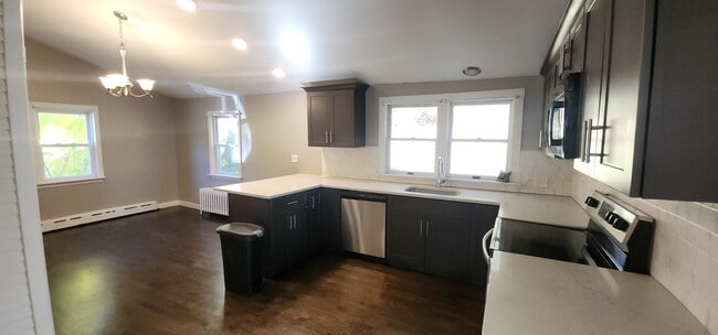 Photo - 519 Hopewell Rd