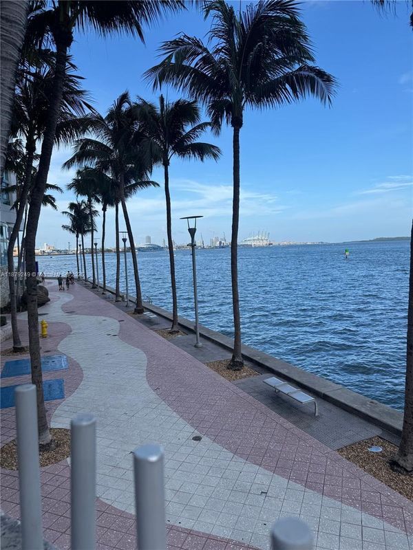 Photo - 335 S Biscayne Blvd