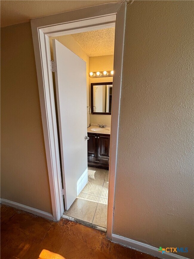 Photo - 915 S 15th St