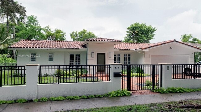 Building Photo - 614 San Juan Dr Rental
