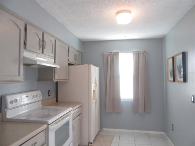 Photo - 264 Camillia Ln