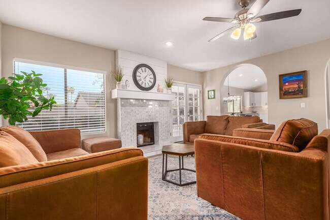613 W Summit Pl Unit SI ID1558601P