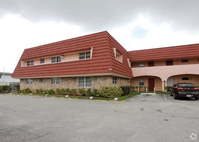 Photo - Kings Row Apartments