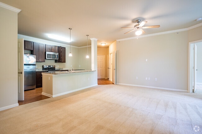 Oak- 1BR, 1BA