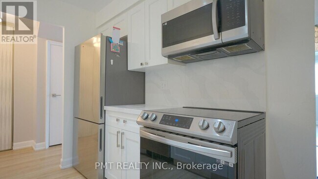 Photo - 4001 Don Mills Rd.